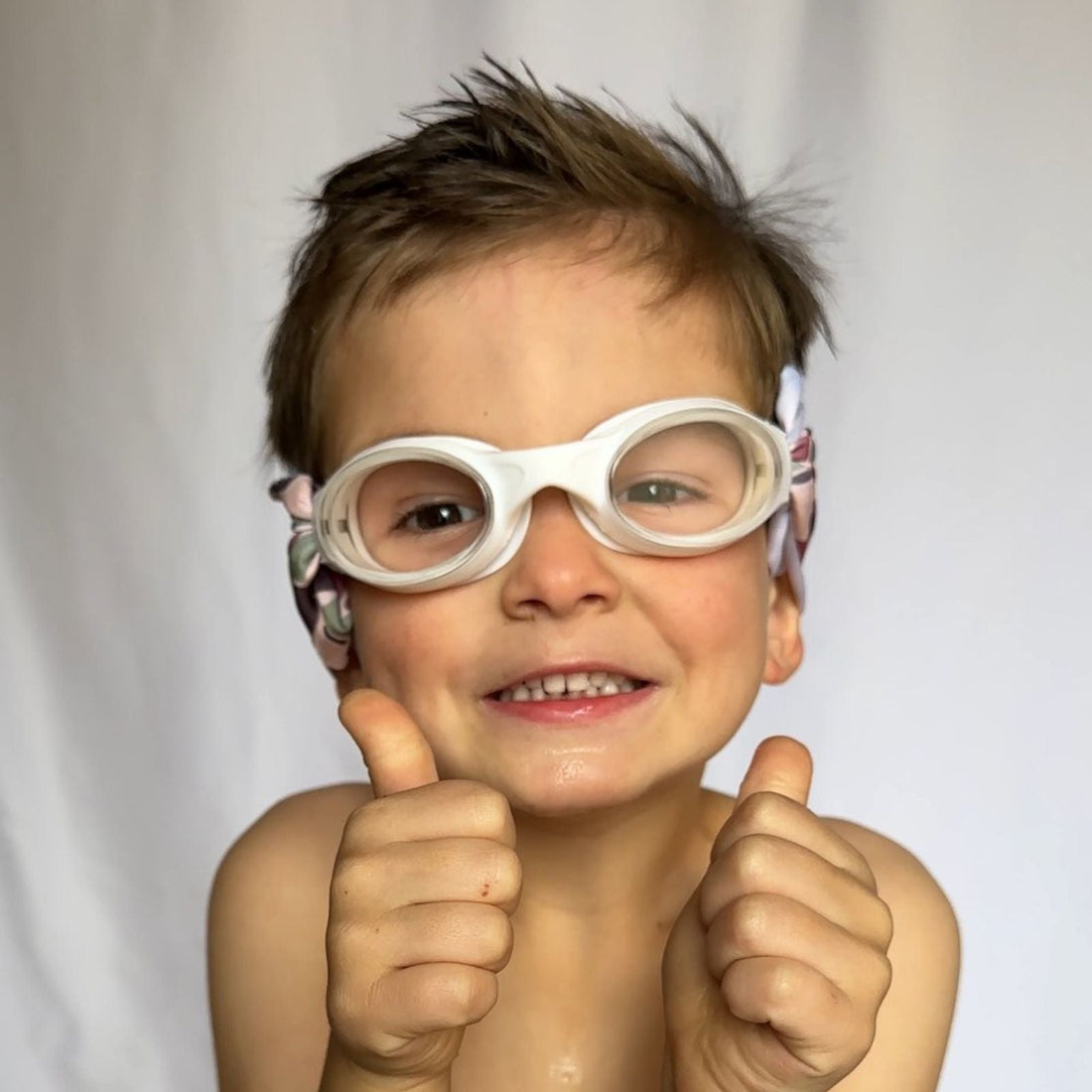 How to Choose Swim Goggles for Toddlers | Snappy Goggles